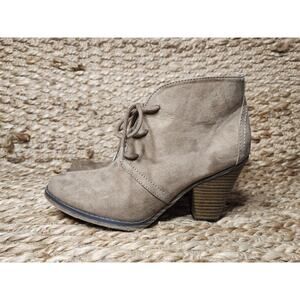 Mia Shawna Womens Size 6 M Taupe Sage Suede Heel Lace Up Fashion Ankle Boots